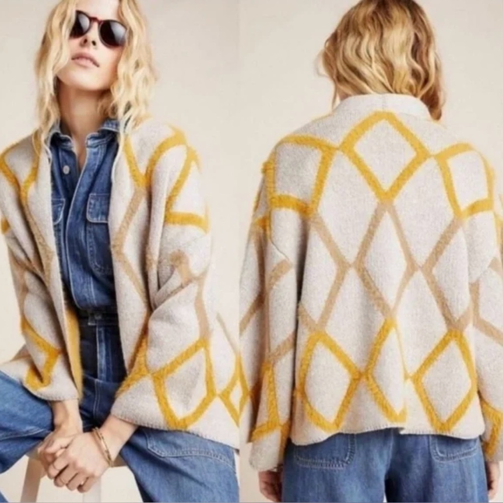 Anthropologie Akemi Kin Women Geometric Pattern Sweater - Yellow and Gray
